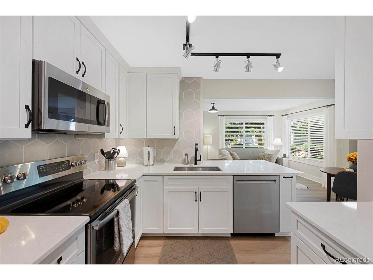 8500 Jefferson Ave - Photo 1