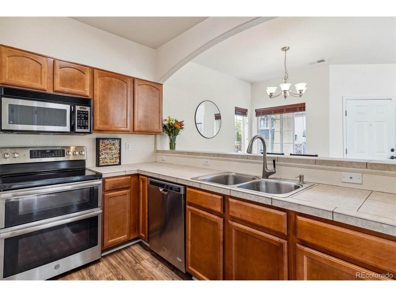 1385 Chambers Rd - Photo 1