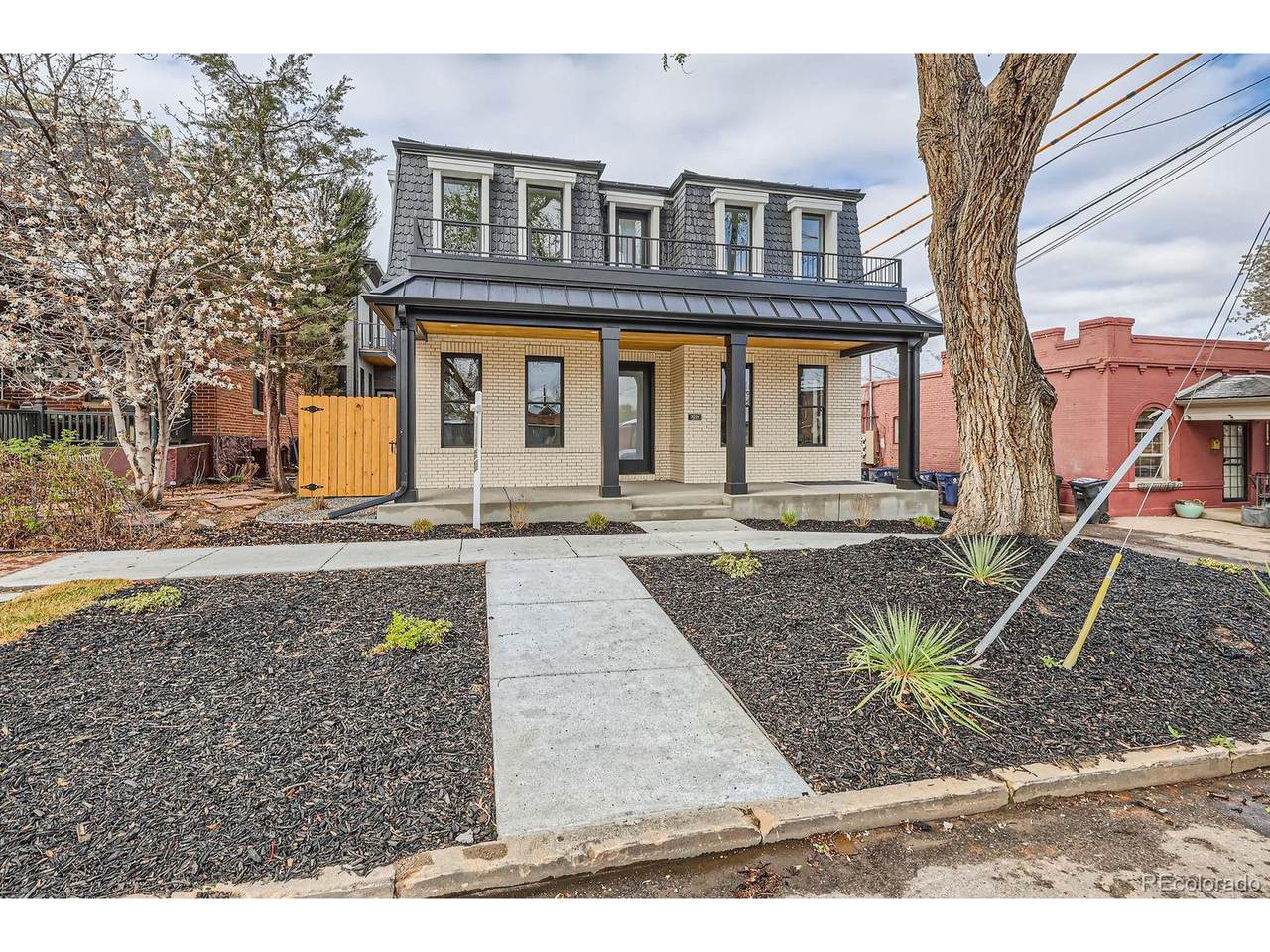 1016 28th St - Photo 1