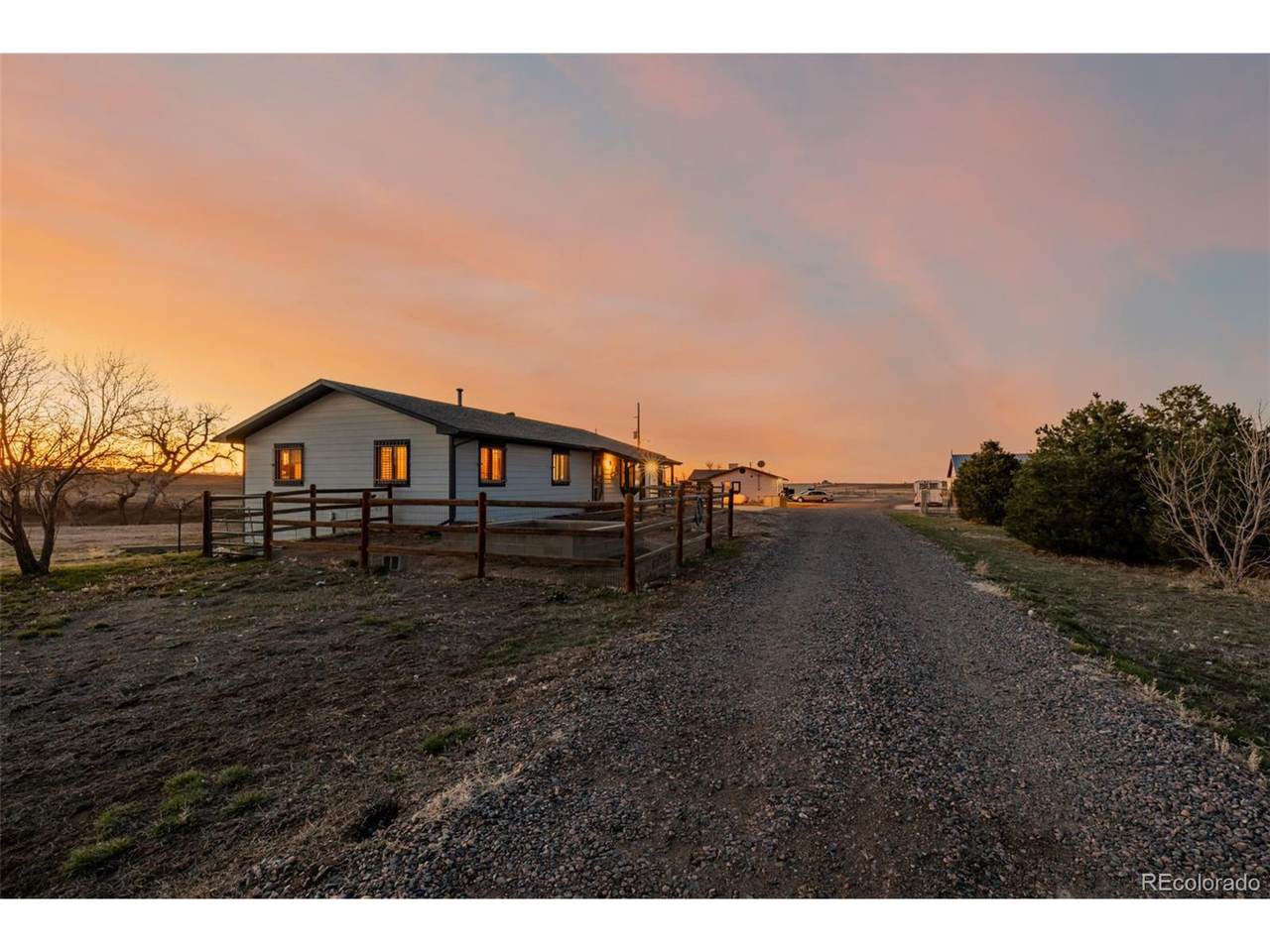 35055 Mississippi Ave - Photo 1