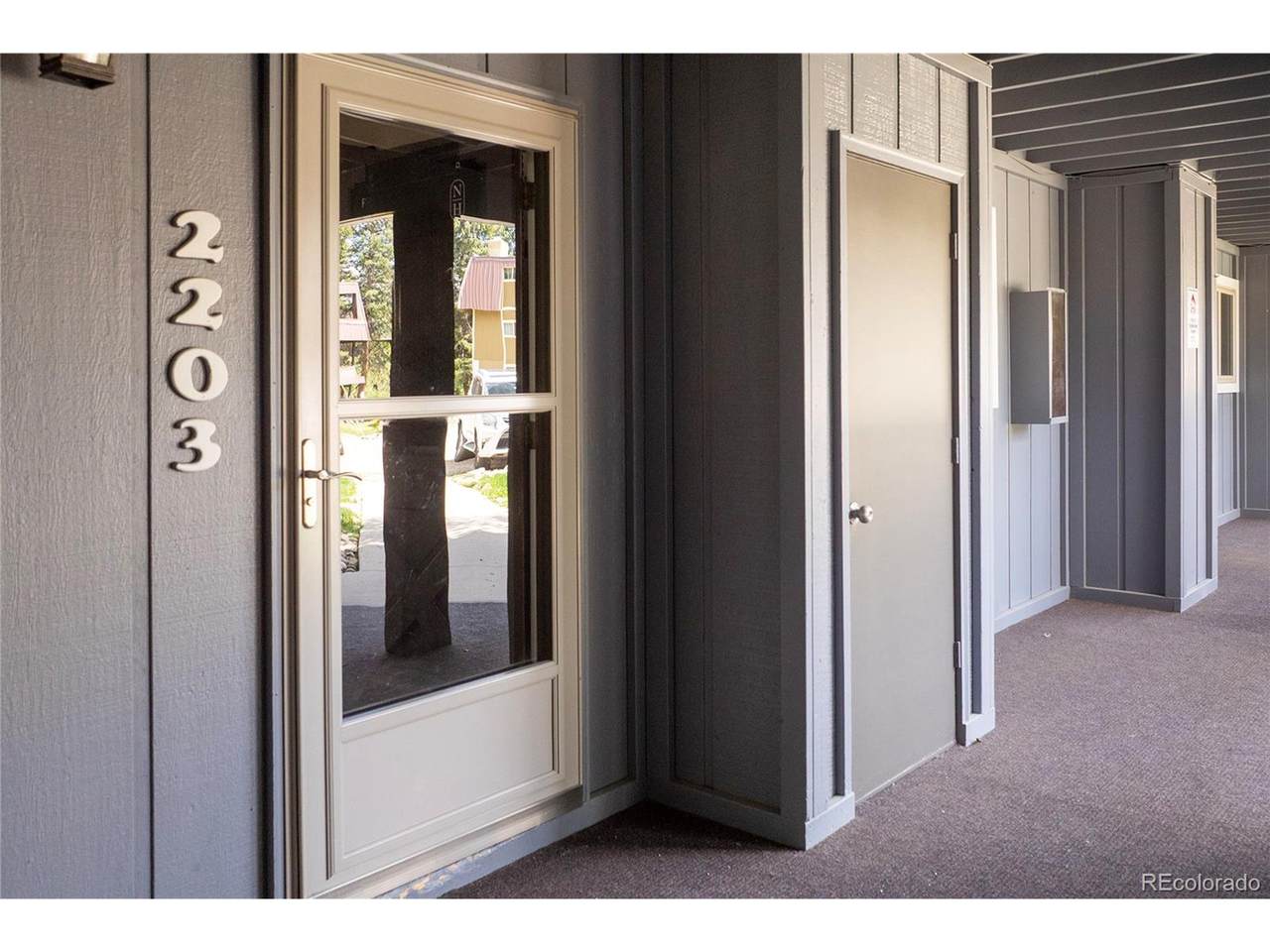 246 Hi Country Dr - Photo 1