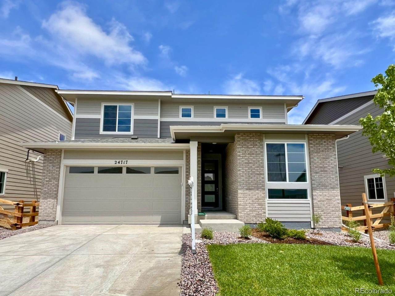 24717 40th Ave - Photo 1