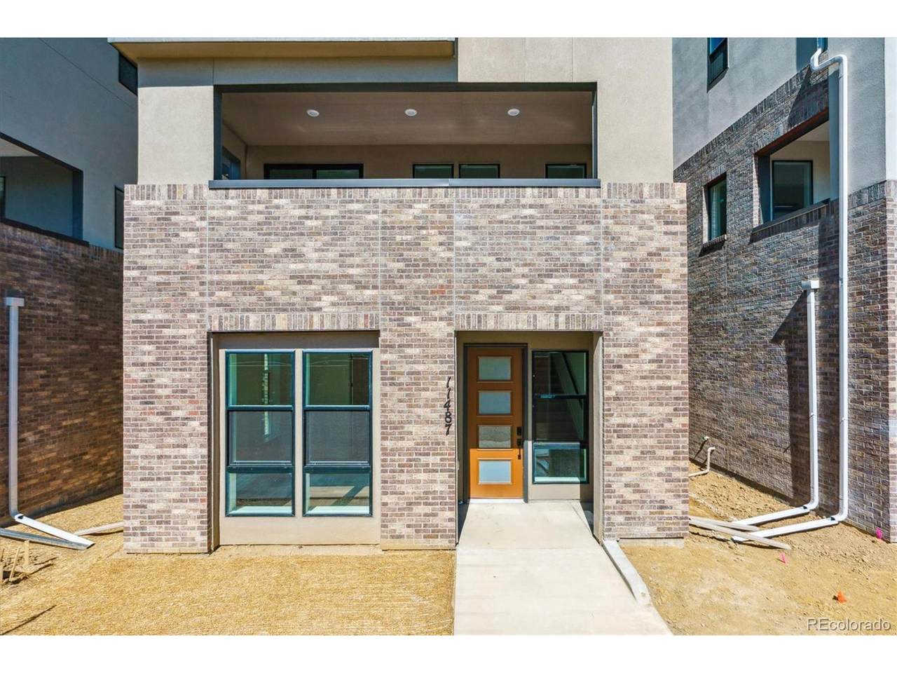 11487 Briarwood Cir - Photo 1