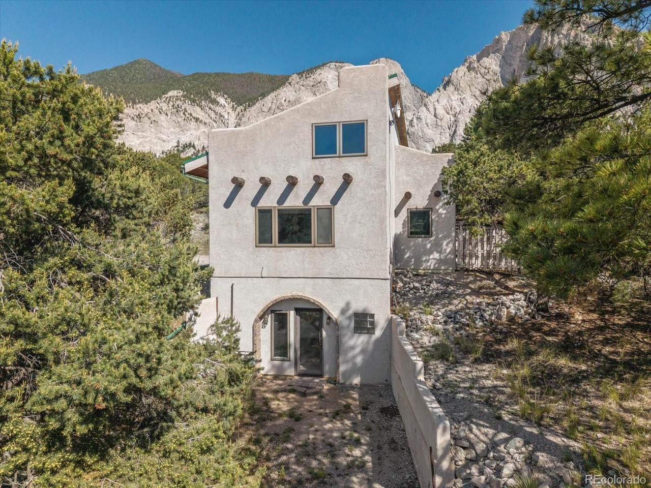 16715 Shadow Ln - Photo 1