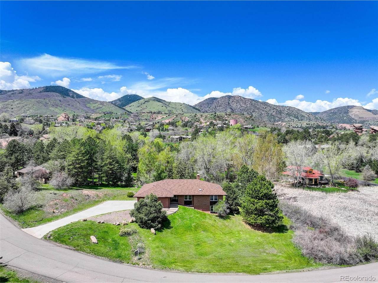 6155 Meadowbrook Dr - Photo 1