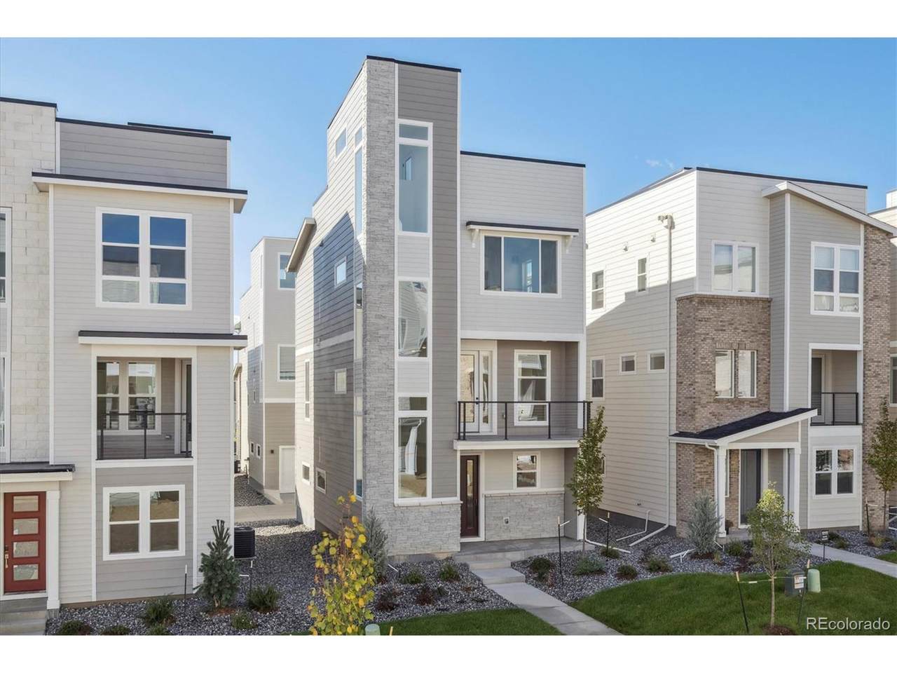 1227 Rhett Dr - Photo 1