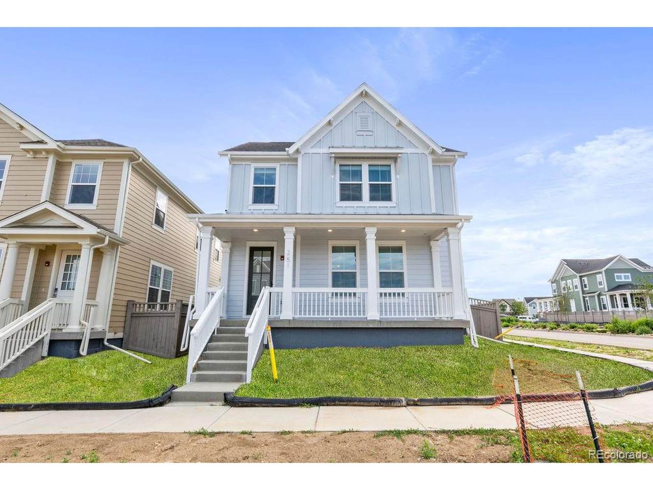251 Washington St - Photo 1