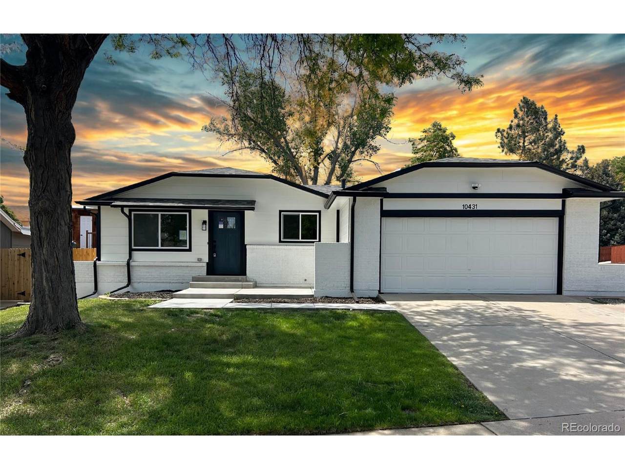 10431 Holland St - Photo 1