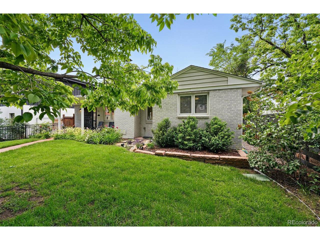 11 Albion St - Photo 1