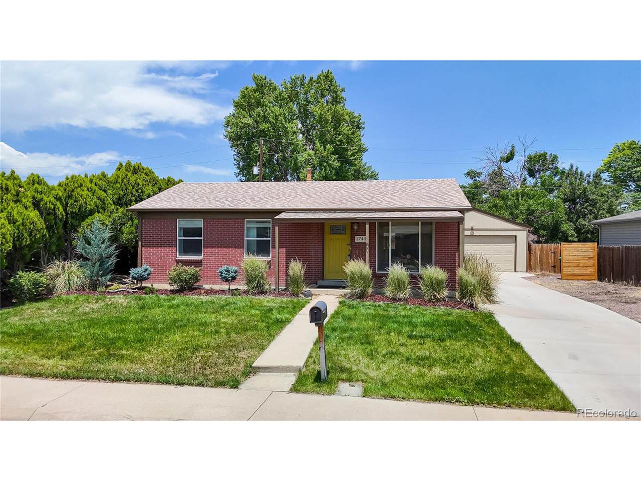 1741 55th Pl - Photo 1