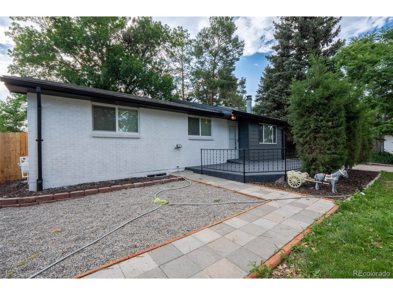 5041 Julian St - Photo 1