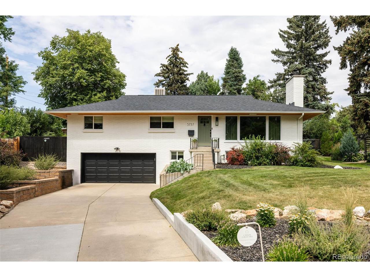 5737 Floyd Ave - Photo 1