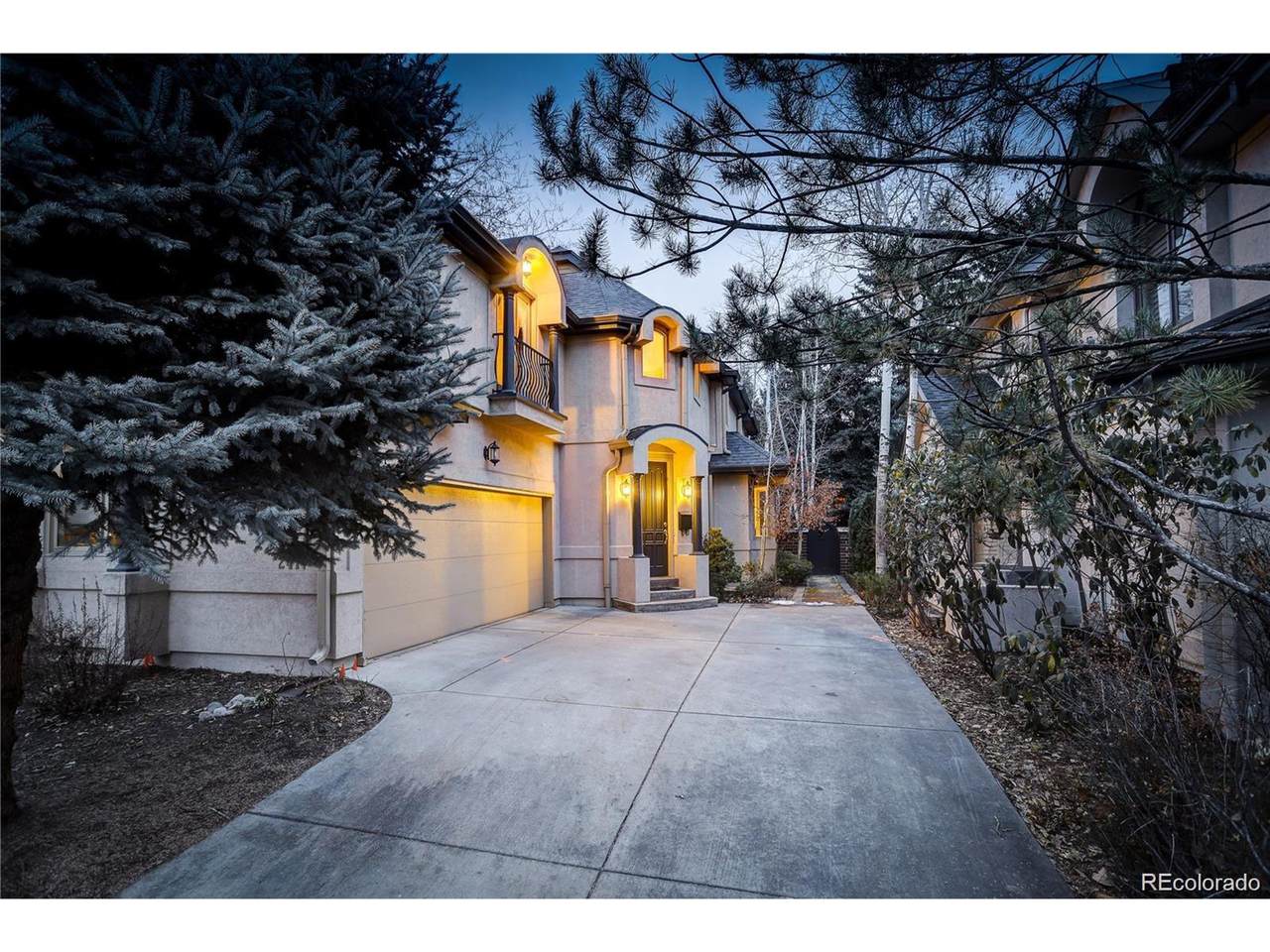 2417 Cedar Ave - Photo 1