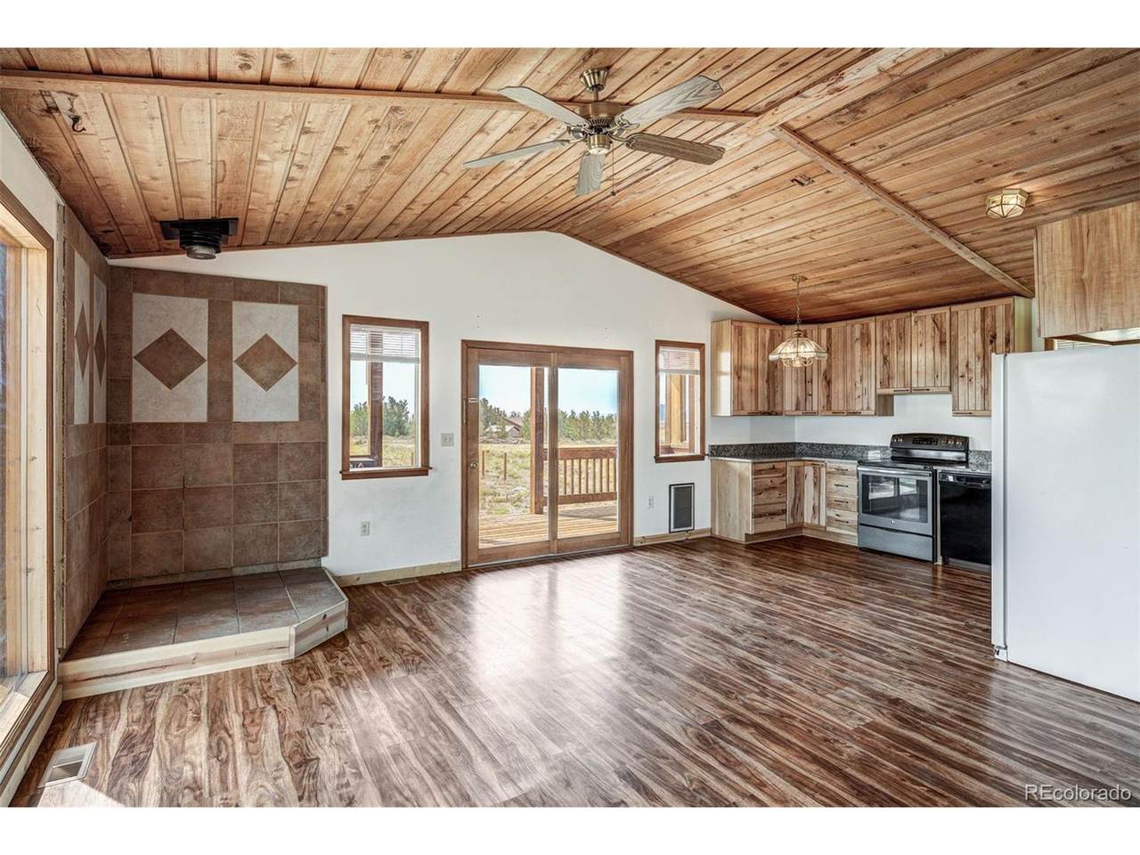 121 Bristlecone Ln - Photo 1