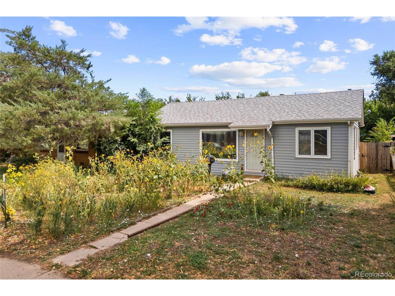 2356 Elmira St - Photo 1