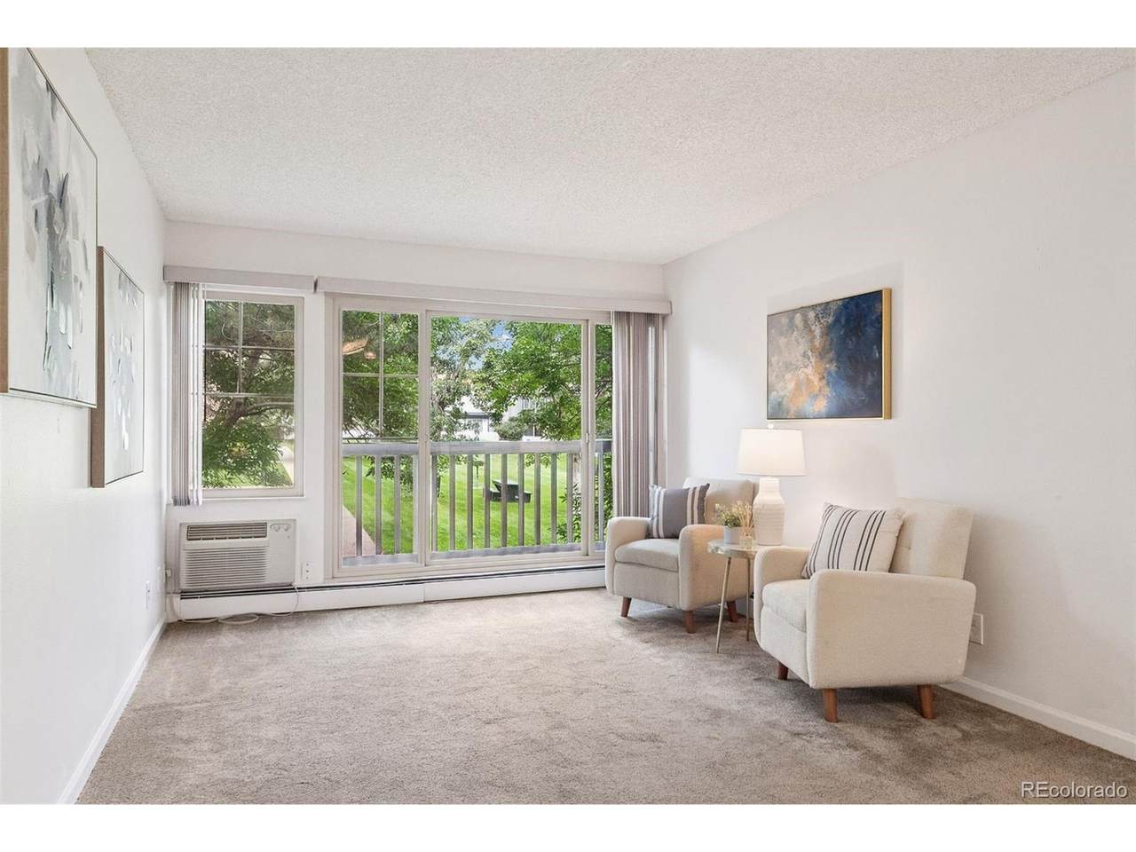 860 Moorhead Cir - Photo 1