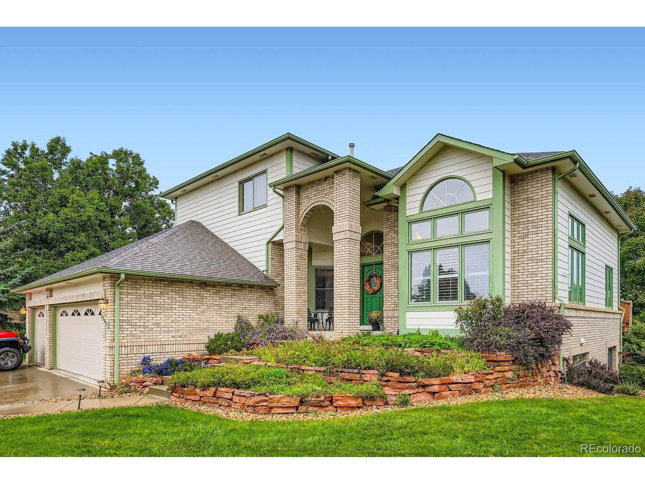 2284 Indian Peaks Cir - Photo 1