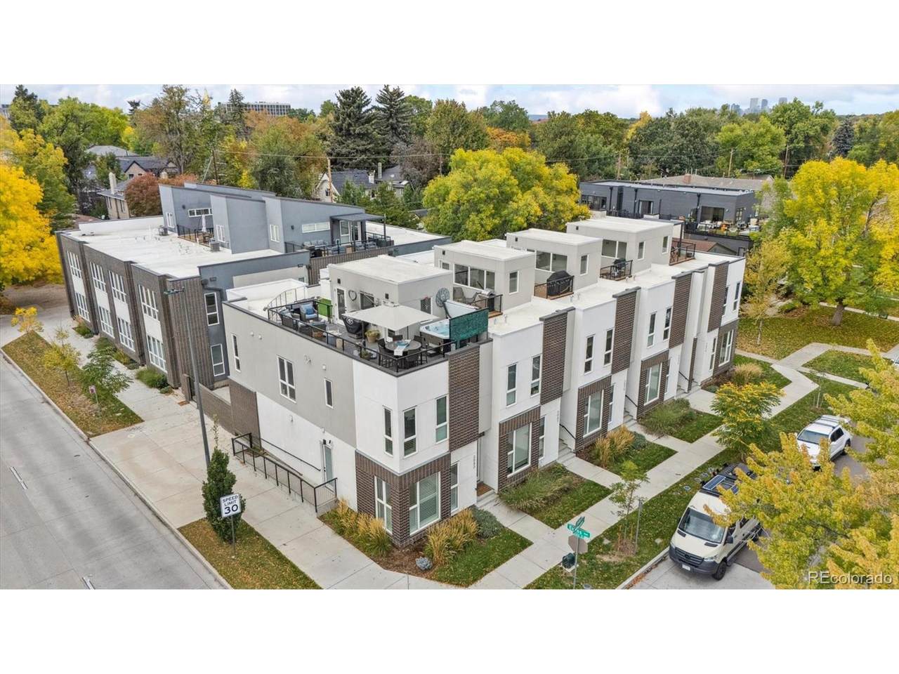 2083 Milwaukee St - Photo 1