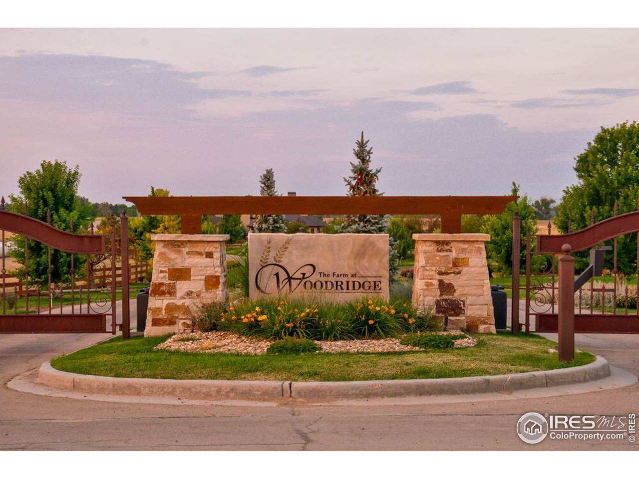12902 Woodridge Dr - Photo 1