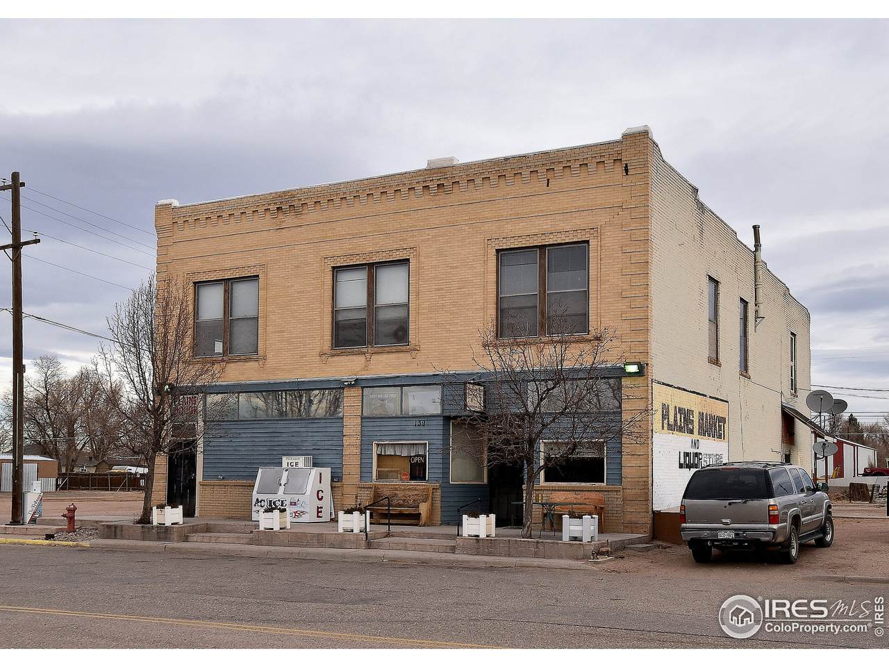 139 Main Ave - Photo 1