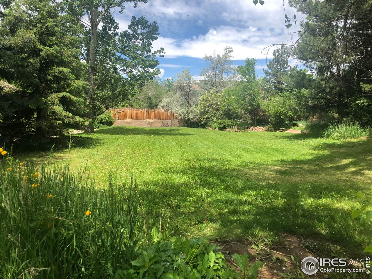 2885 Island Dr - Photo 1