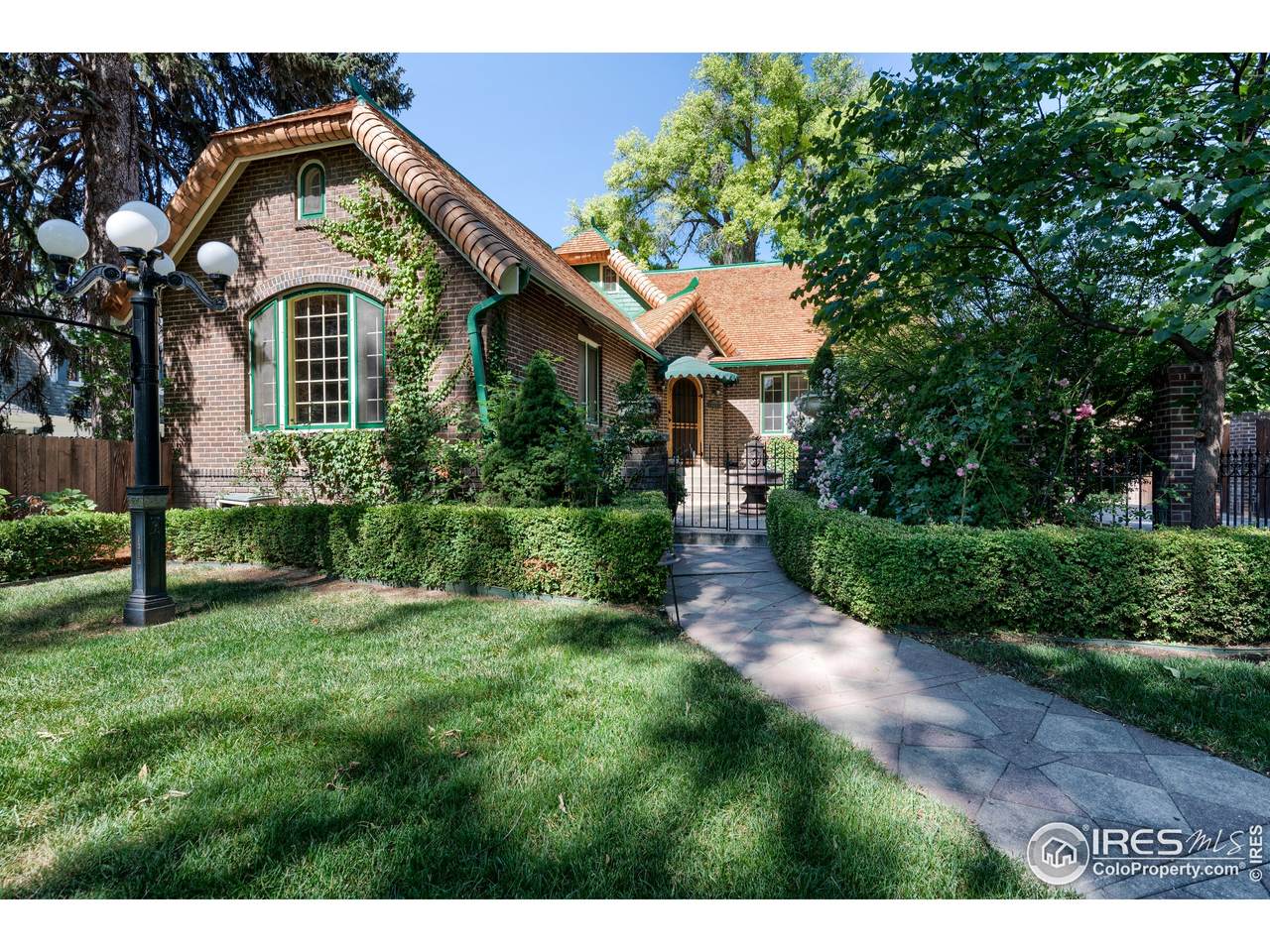 1315 Remington St - Photo 1