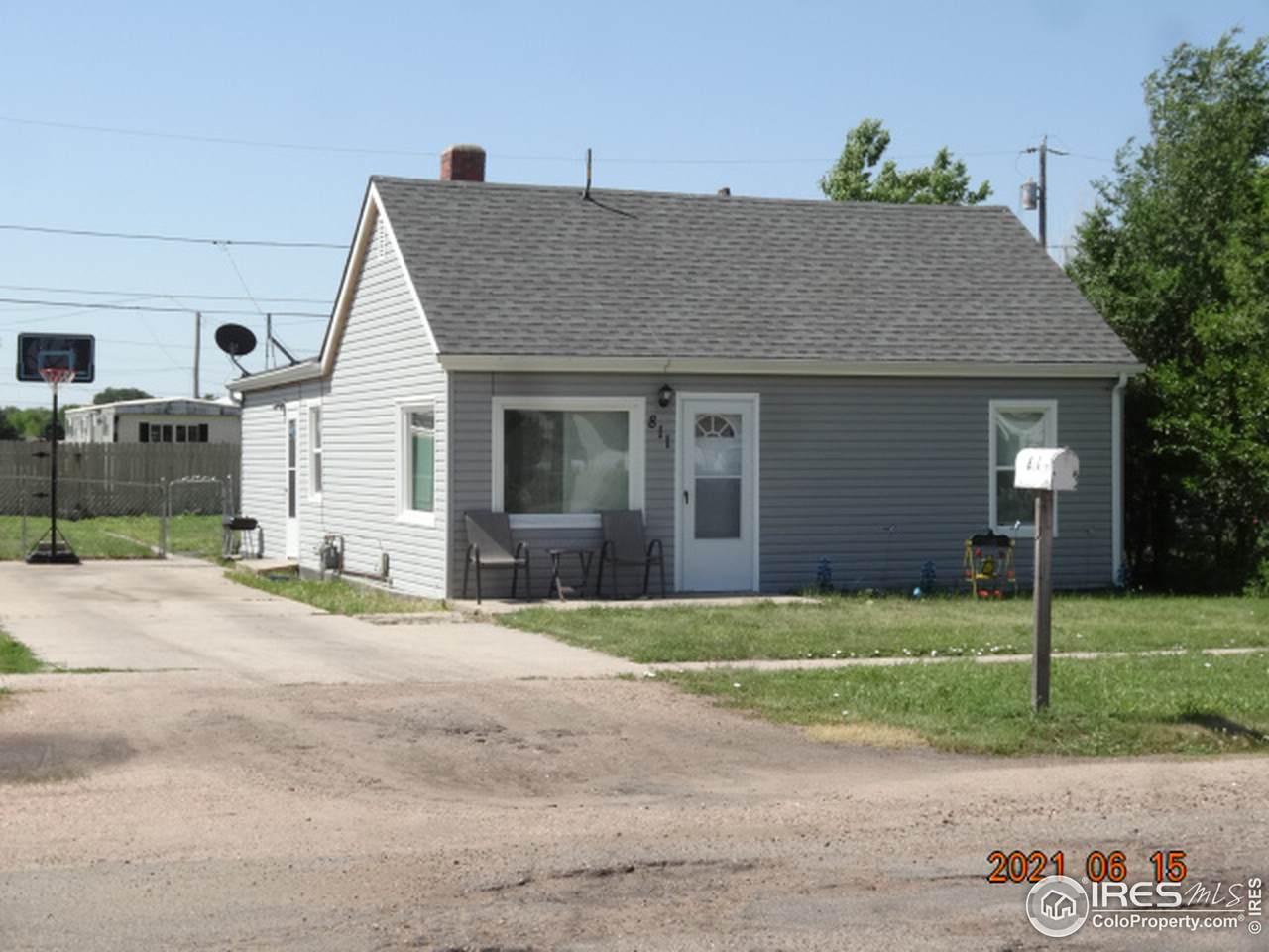 811 Hamilton St - Photo 1