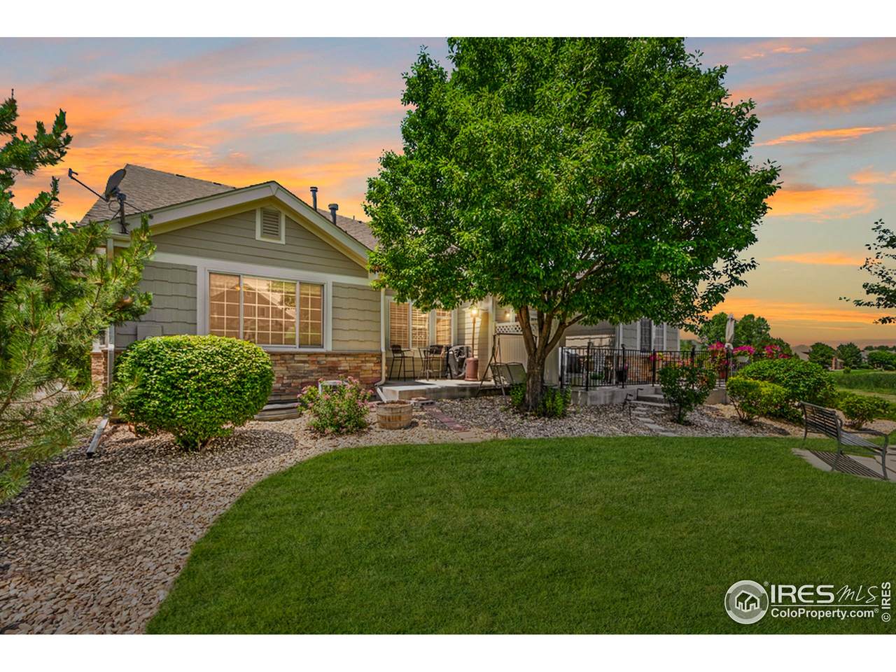 13738 Rock Pt - Photo 1