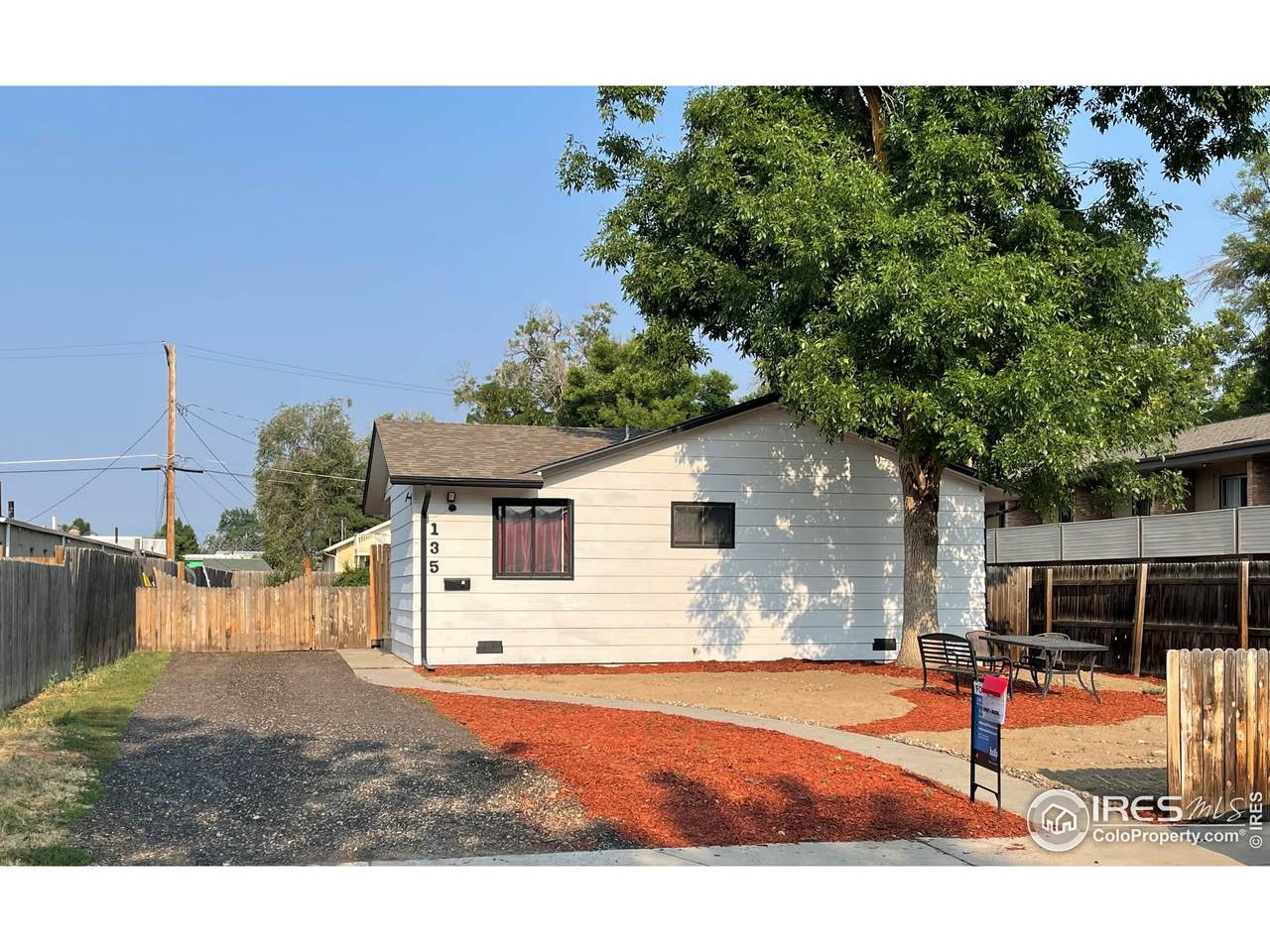 135 Jefferson Ave - Photo 1