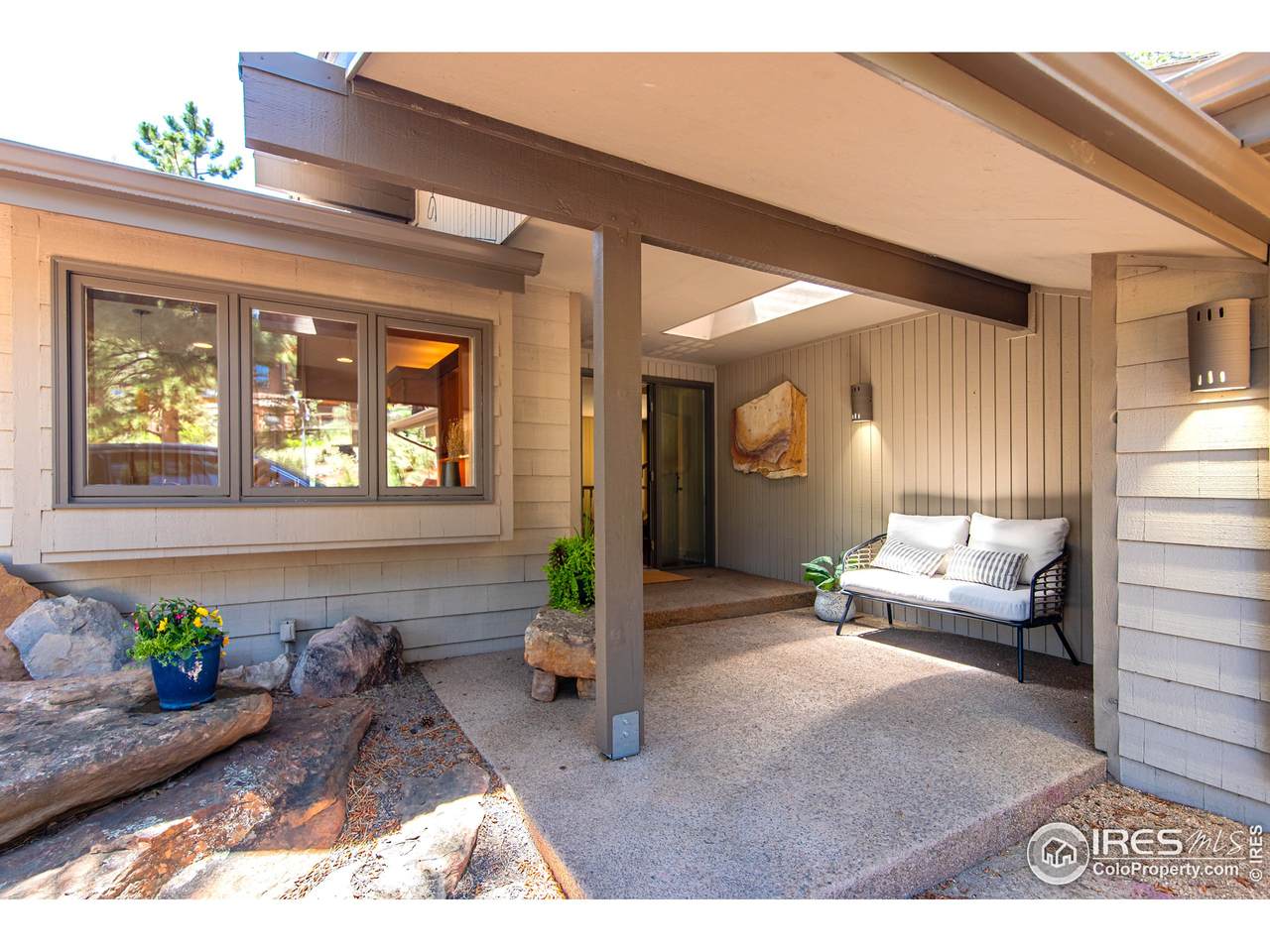 2841 Lakeridge Trl - Photo 1