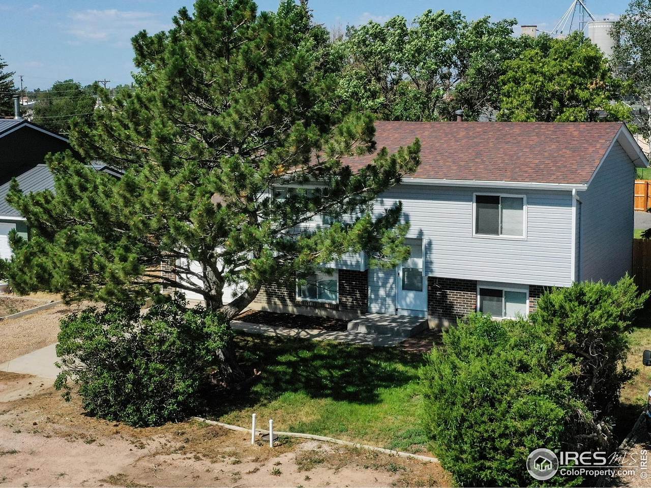 321 Carr St - Photo 1