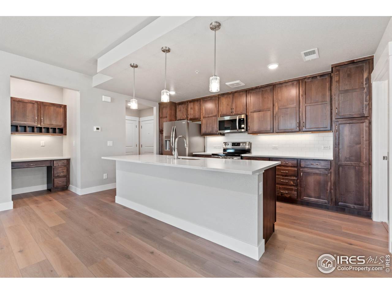 862 Birdwhistle Ln - Photo 1