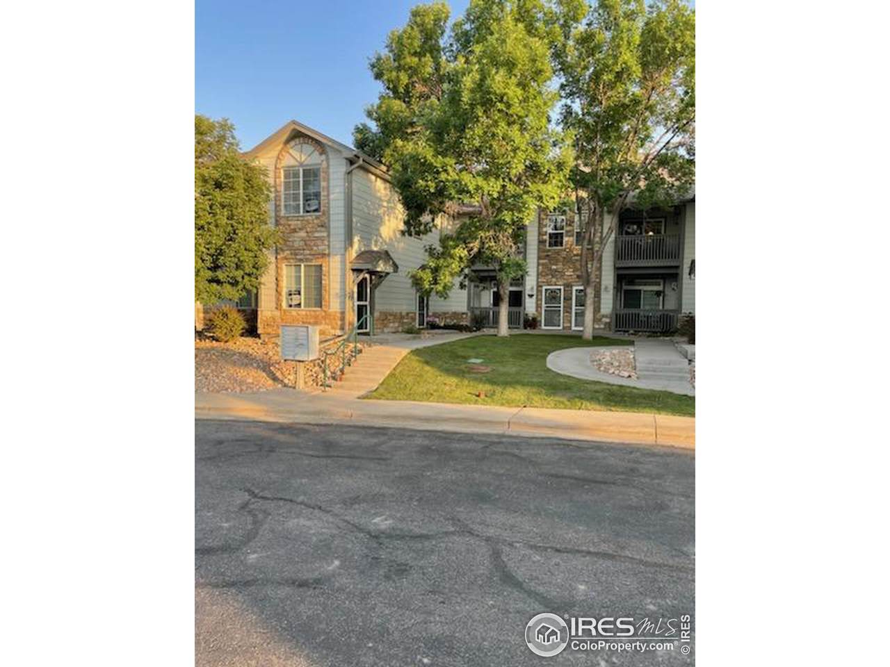 3272 103rd Dr - Photo 1
