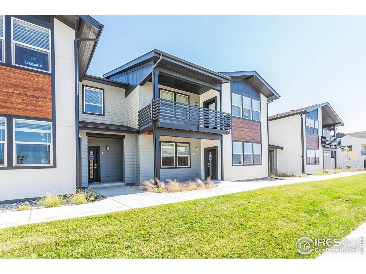 2120 Falling Leaf Dr - Photo 1