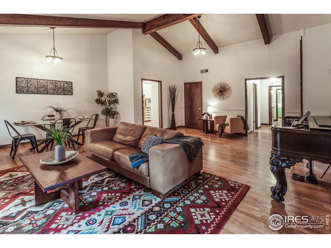 435 Drake Rd - Photo 1