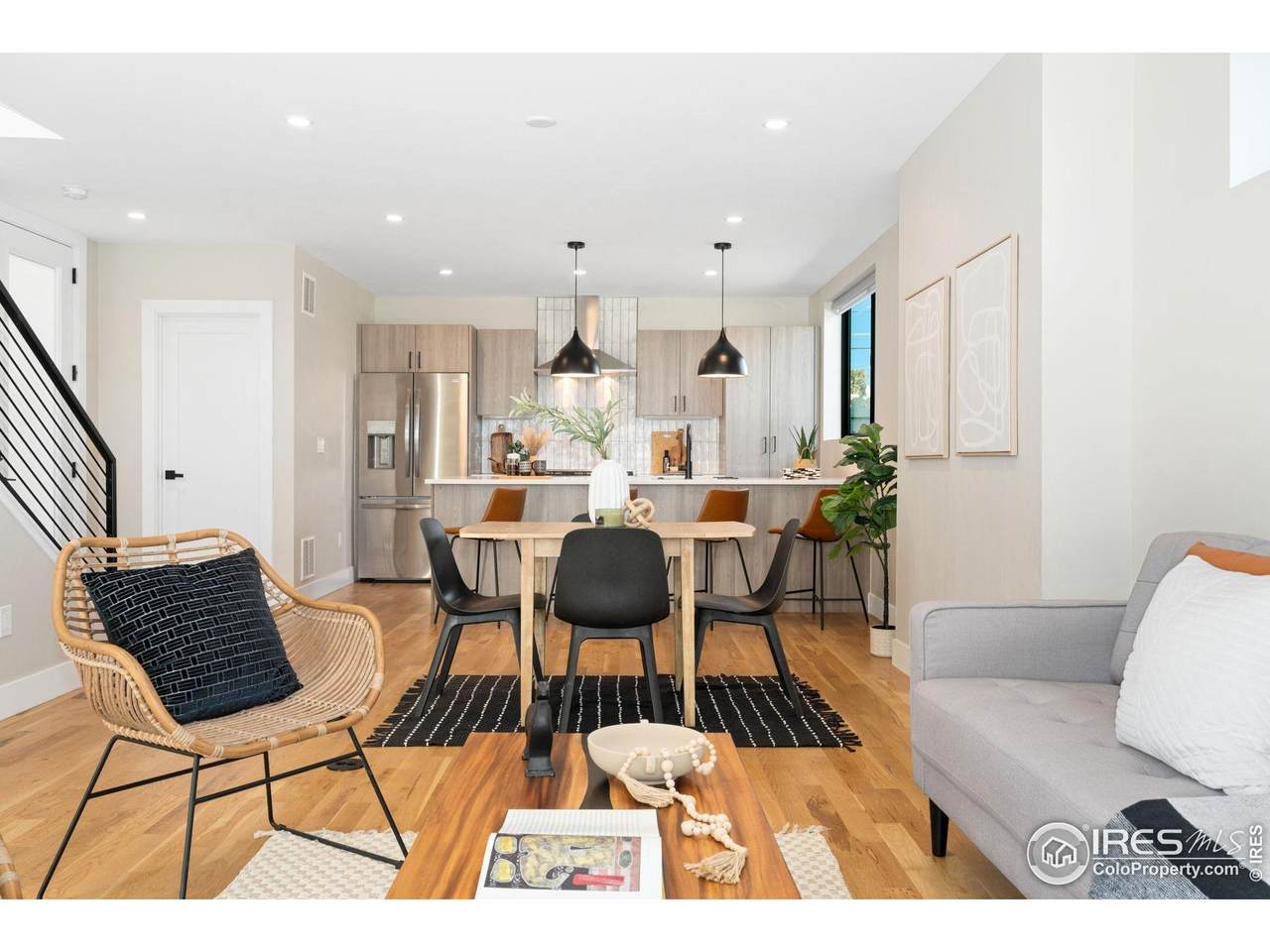 1385 King St - Photo 1