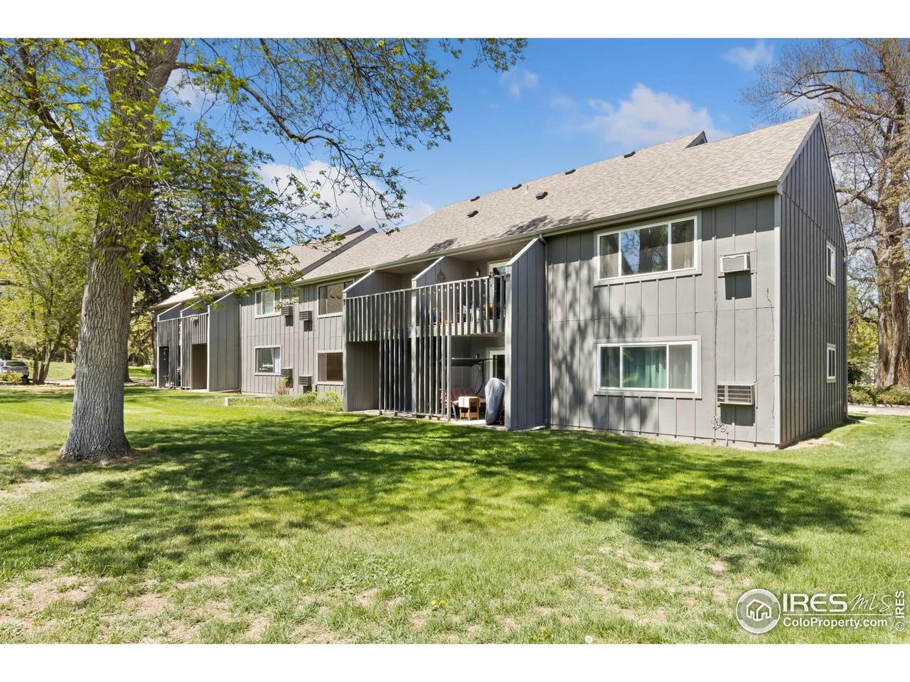 705 Drake Rd - Photo 1
