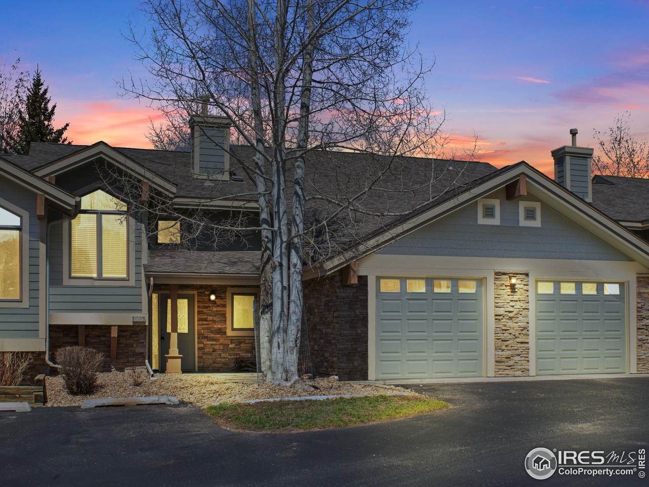 865 Crabapple Ln - Photo 1