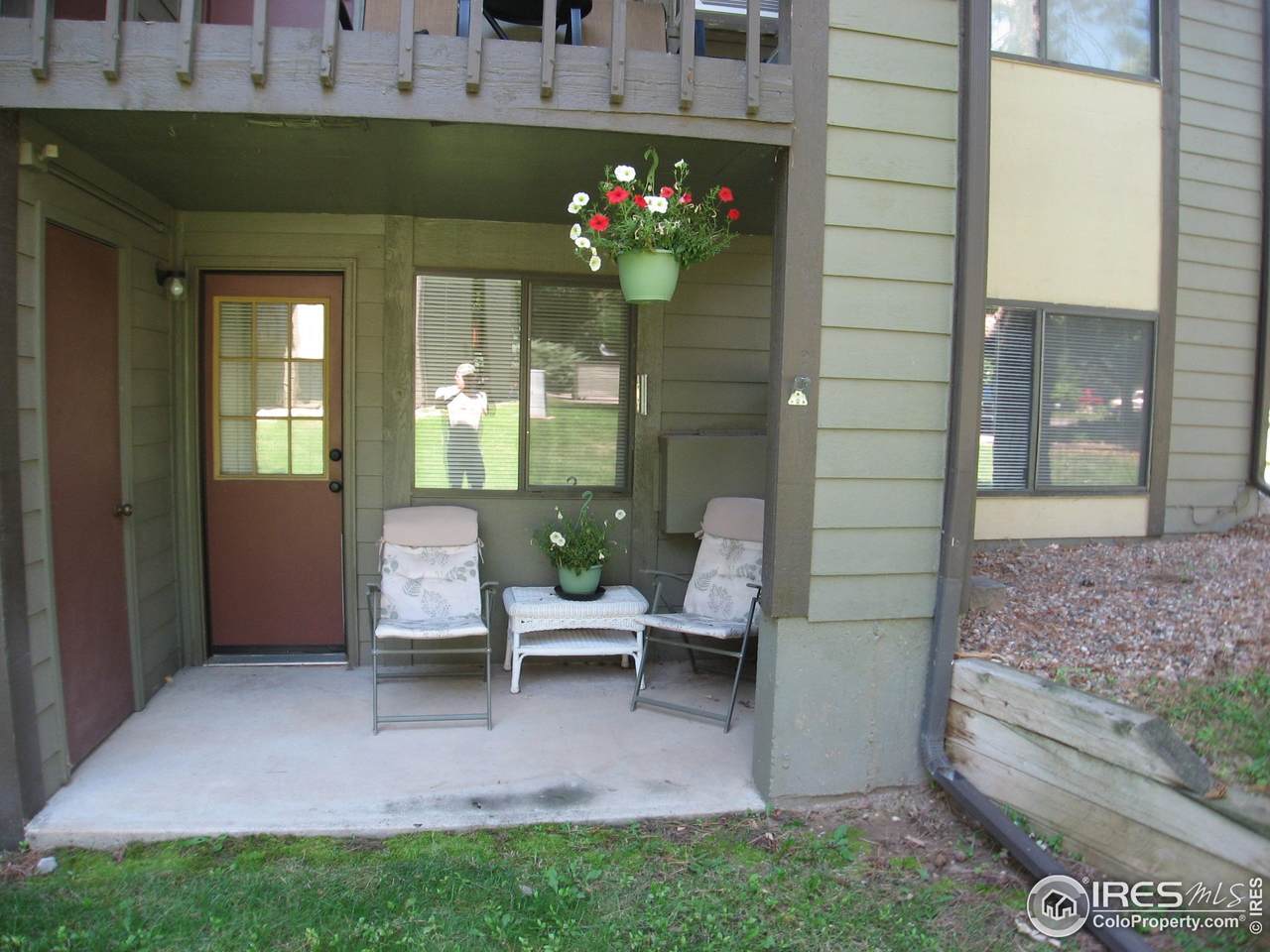 925 Columbia Rd - Photo 1