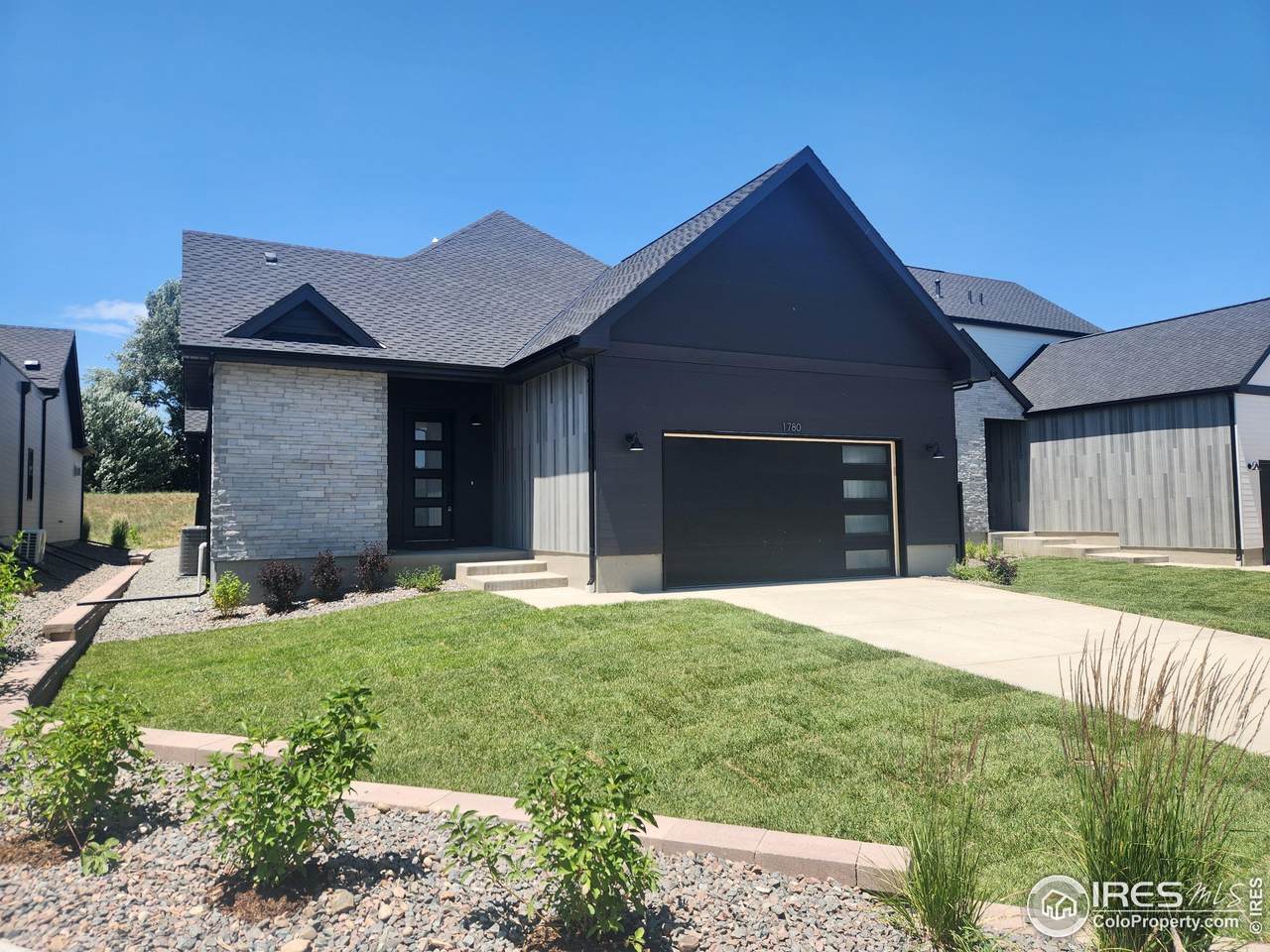 1780 Barefoot Dr - Photo 1