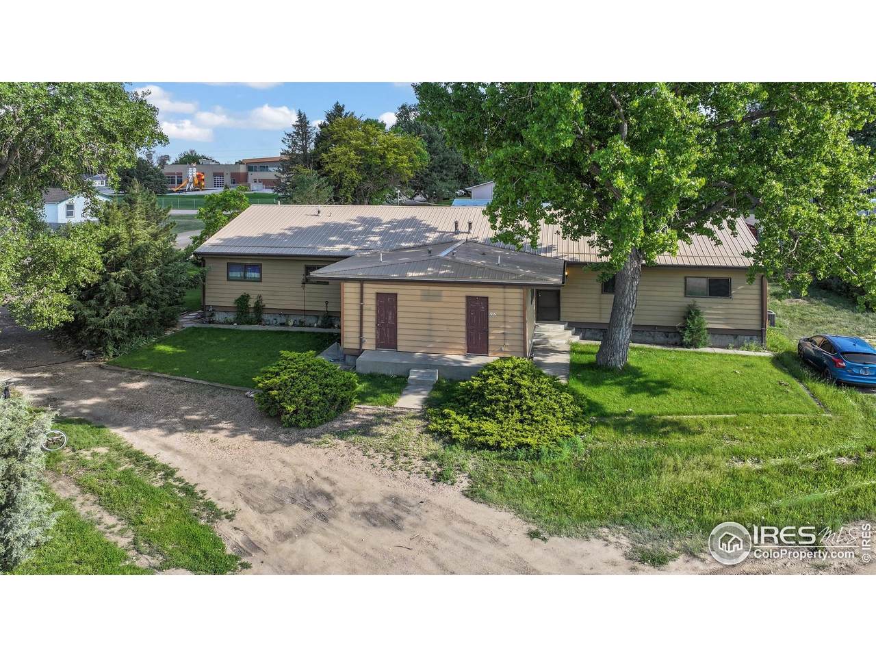 205 Corona Ave - Photo 1