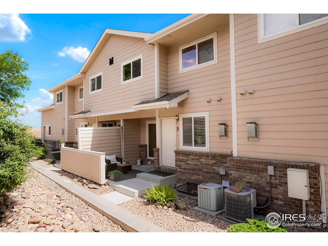1601 Great Western Dr - Photo 1
