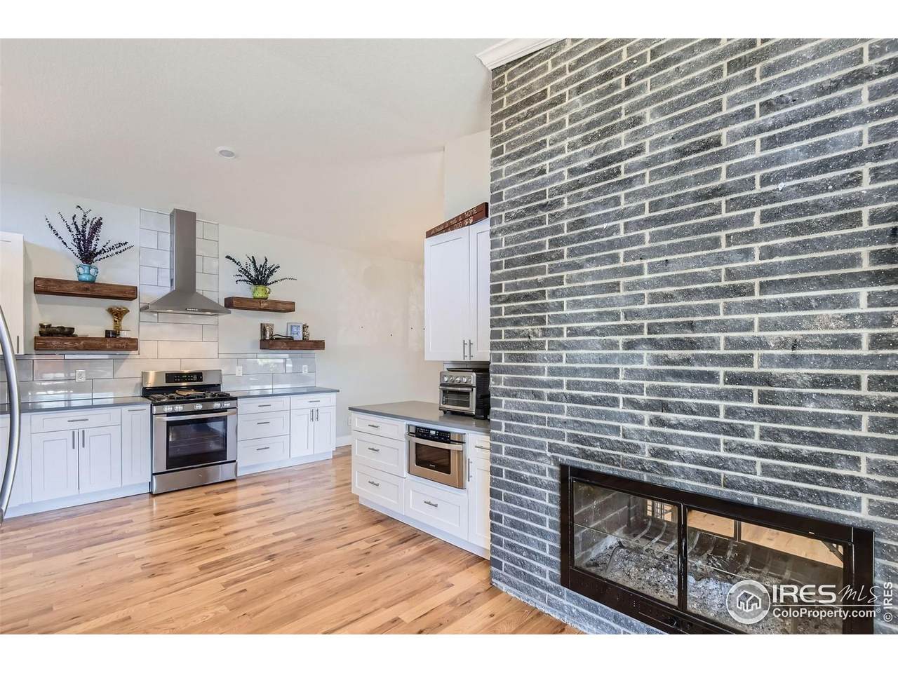 345 Forest St - Photo 1