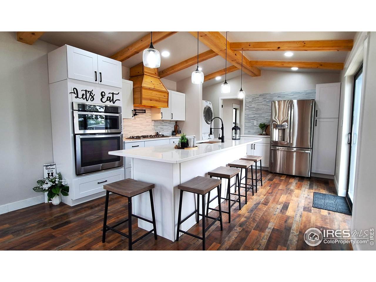 420 57th St - Photo 1