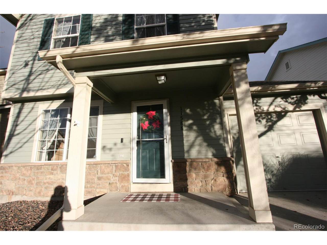11588 Oakland Dr - Photo 1