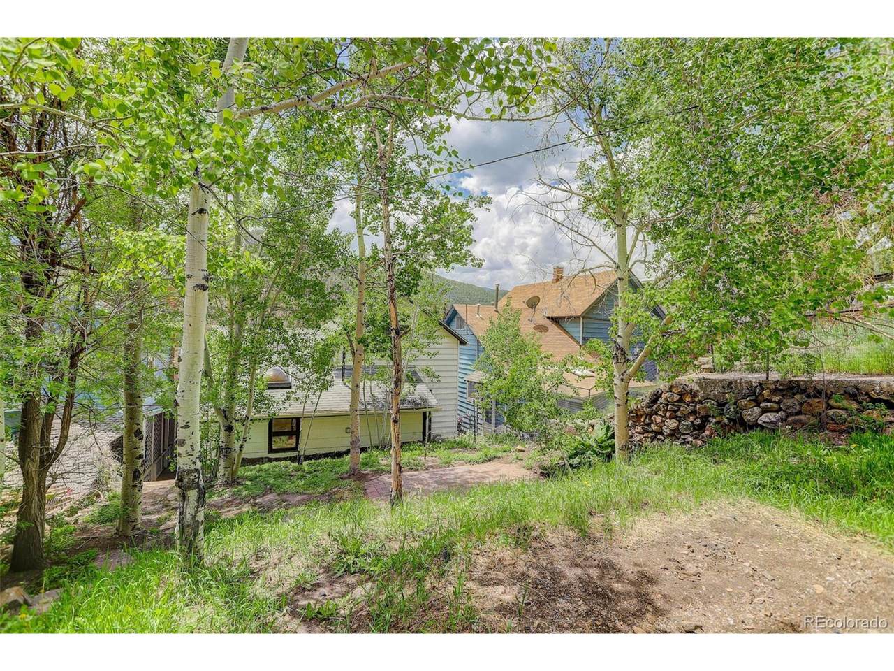 1324 Virginia St - Photo 1