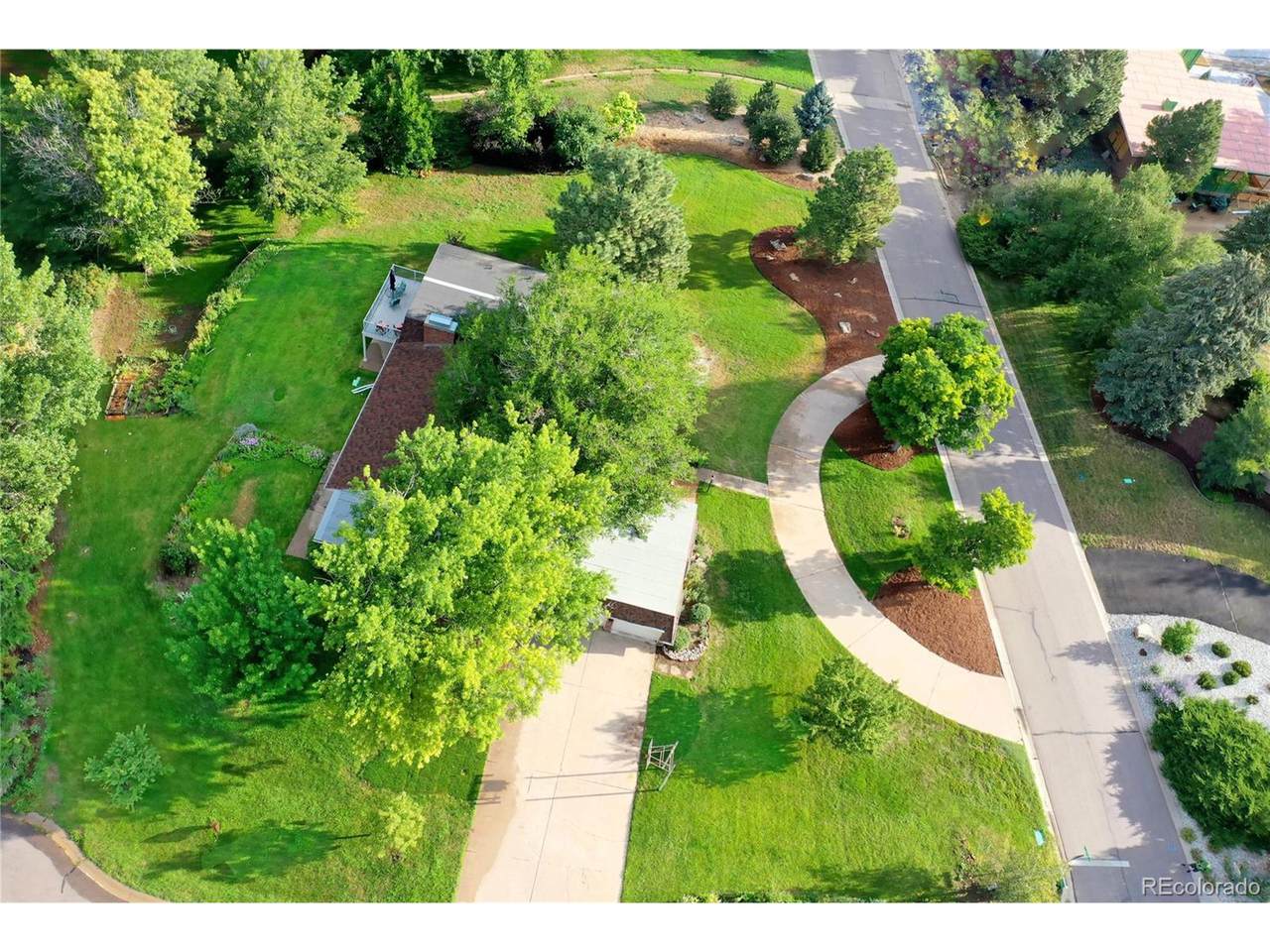 9649 Powers Dr - Photo 1