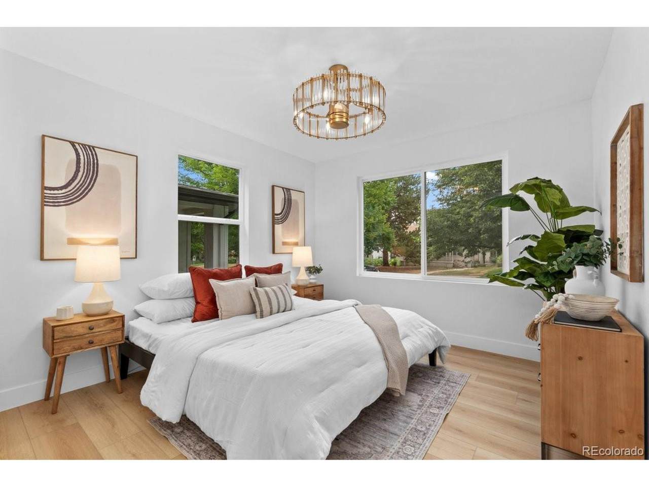 639 Albion St - Photo 1