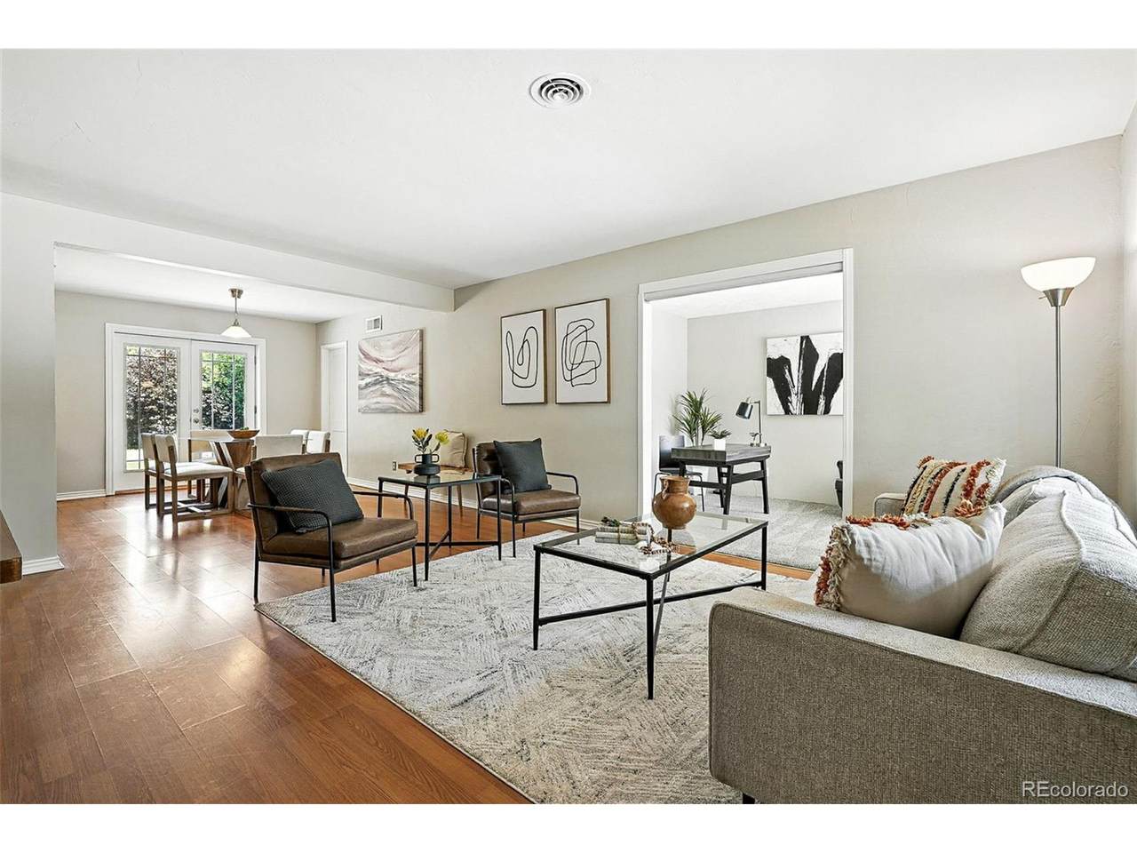 1060 Ursula St - Photo 1