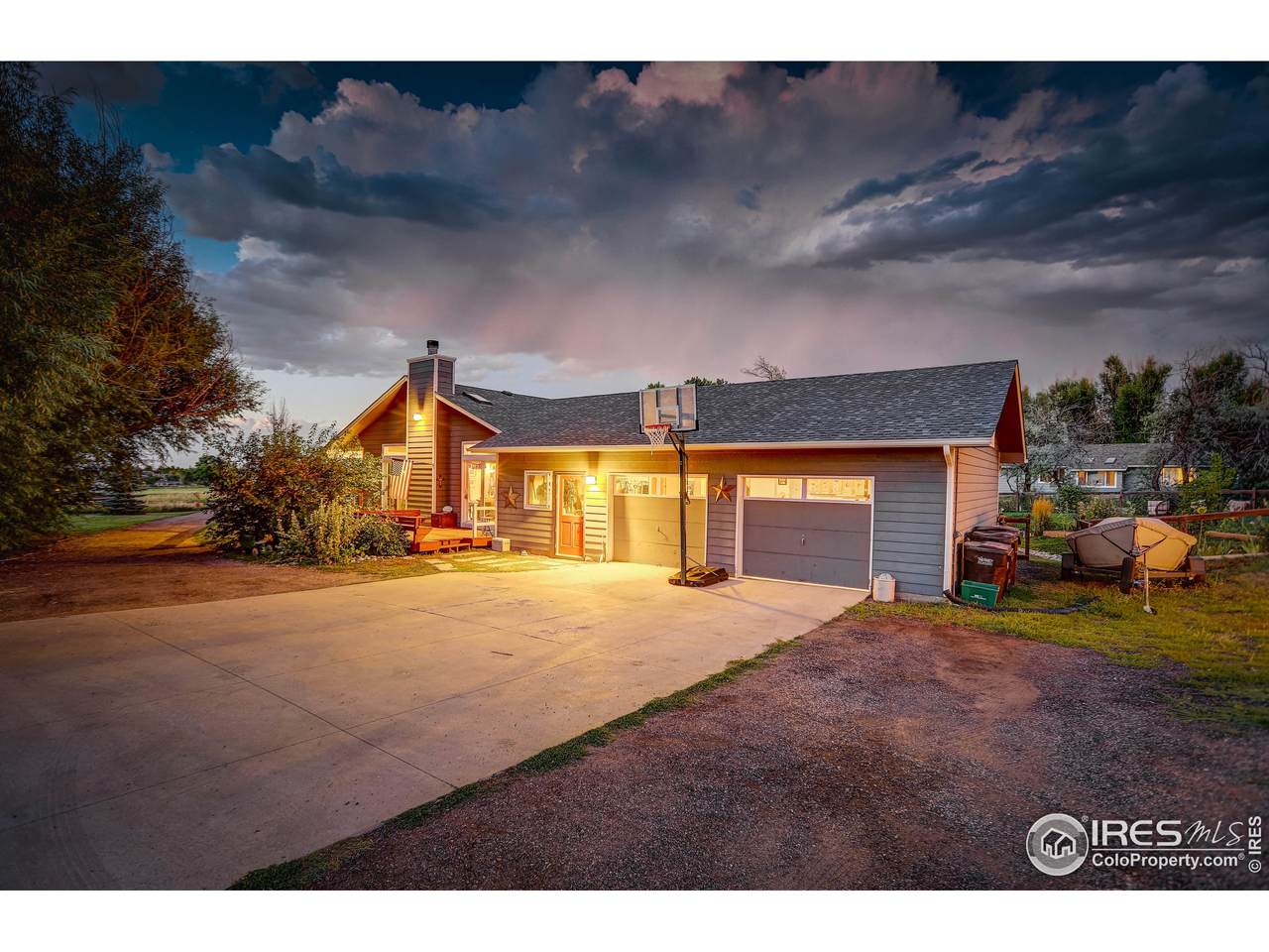 7556 Goodhue Blvd - Photo 1